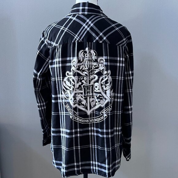 Harry Potter Hogwarts Plaid Woven Button-Up in Black/White Size XL - Picture 1 of 12